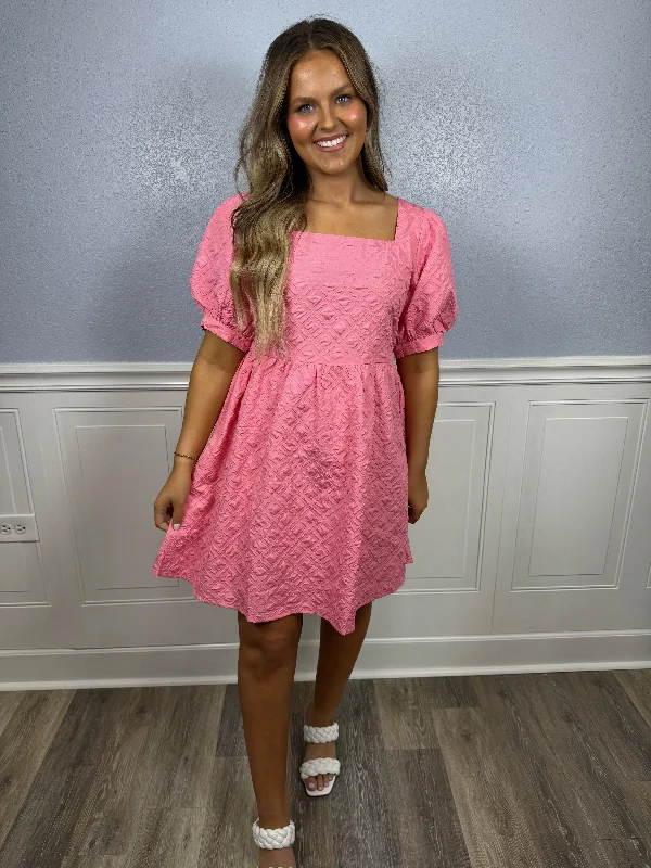 Light pink textured puff sleeve dress