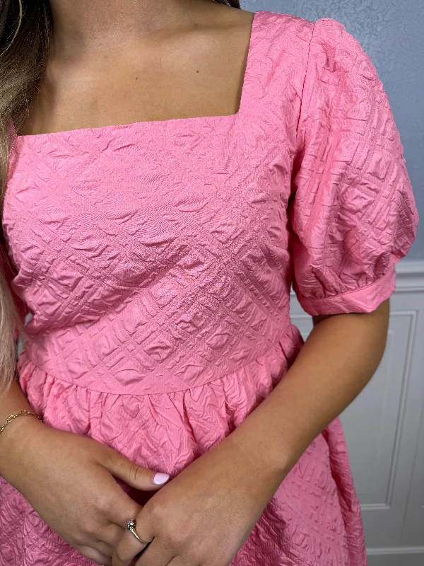 Light pink textured puff sleeve dress