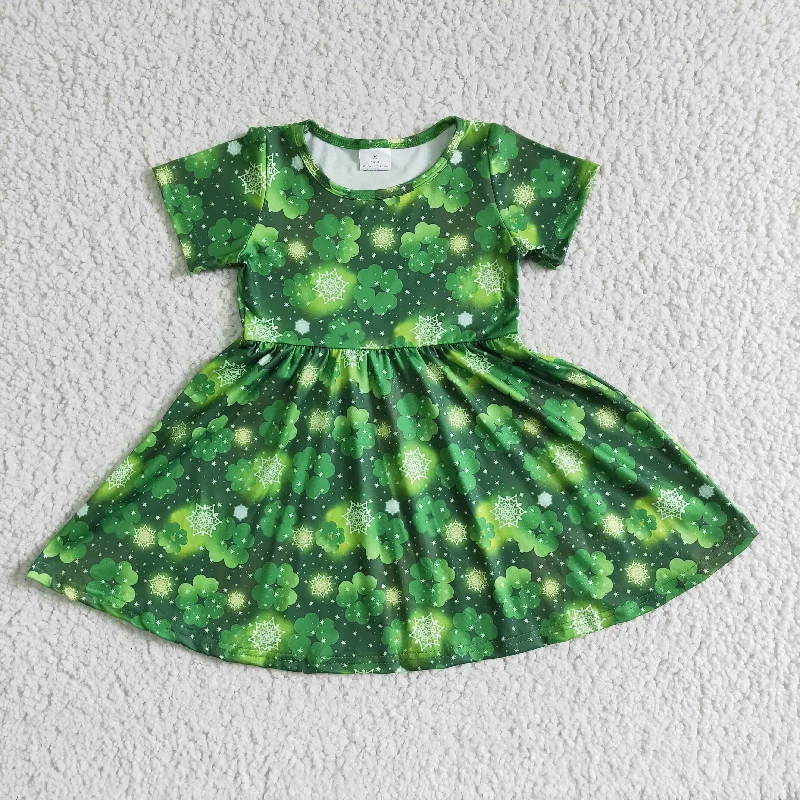 Green short sleeve Dresses